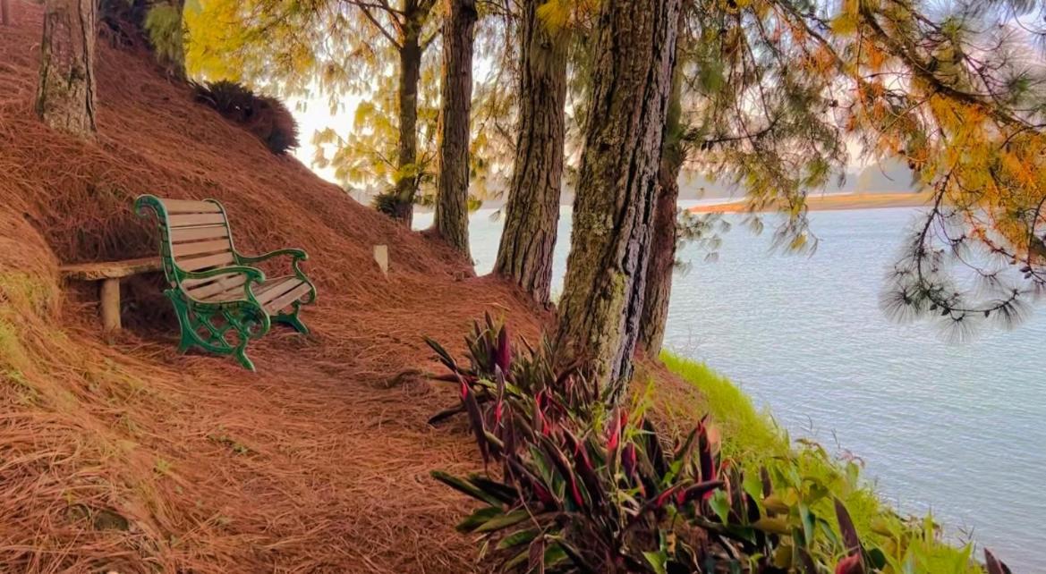 El Trebol Guest House Guatape Exterior photo
